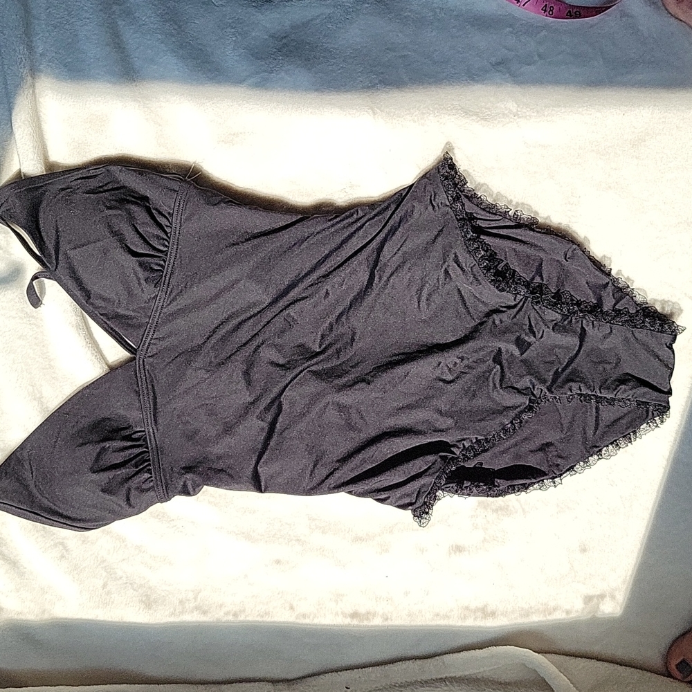 NWOT. Mandalay Swimwear one piece swimsuit size small